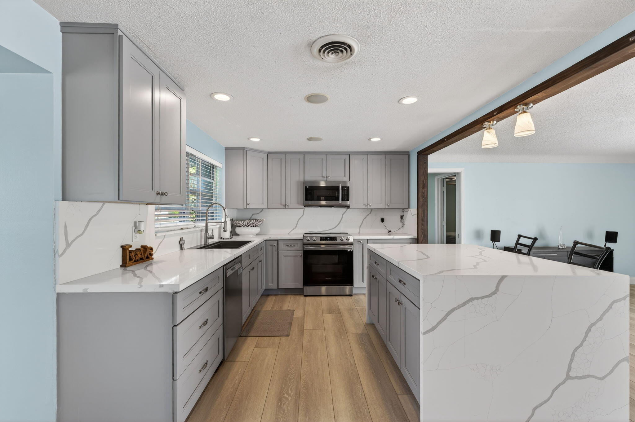 1223 Isle Court