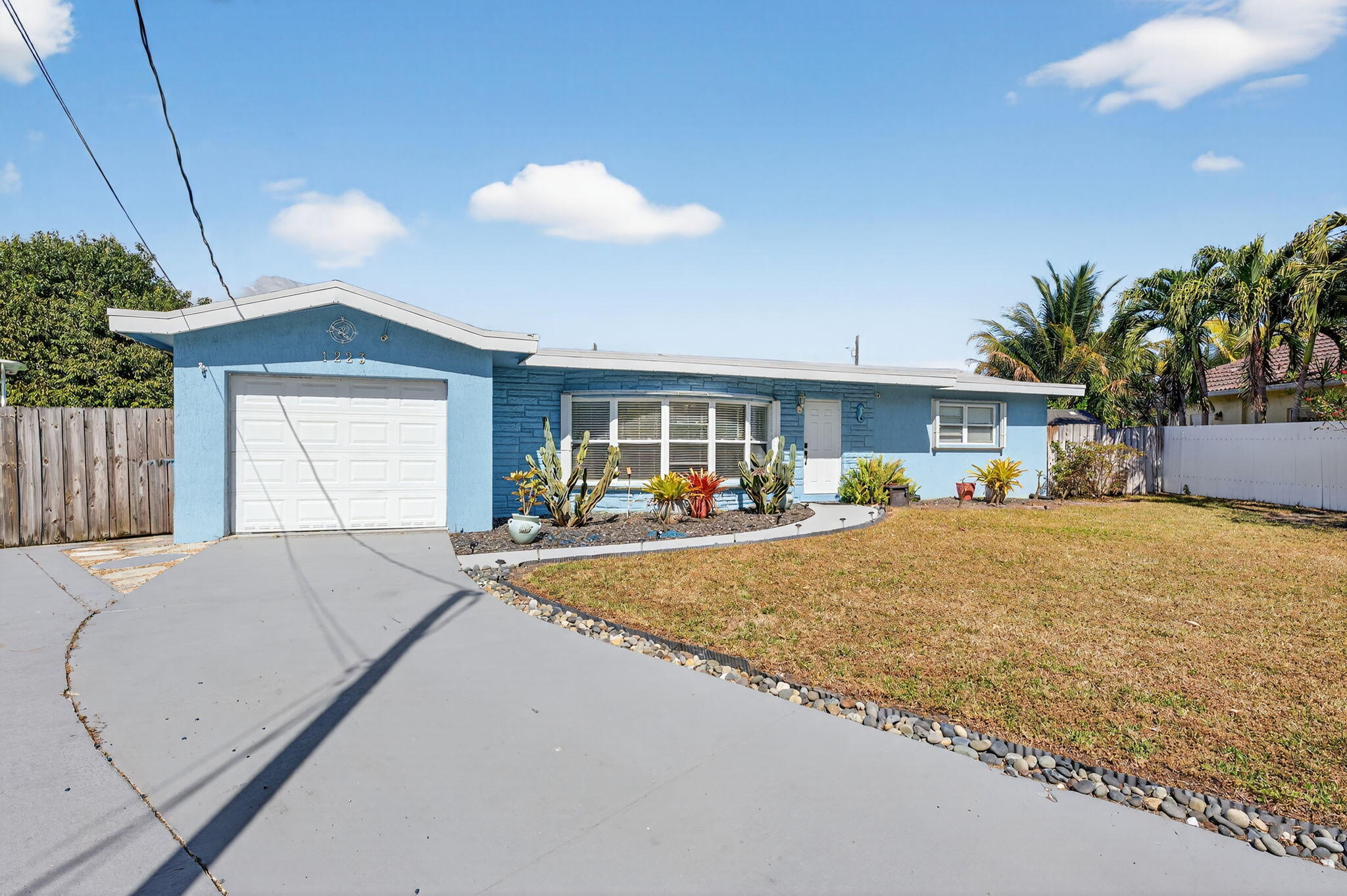 1223 Isle Court