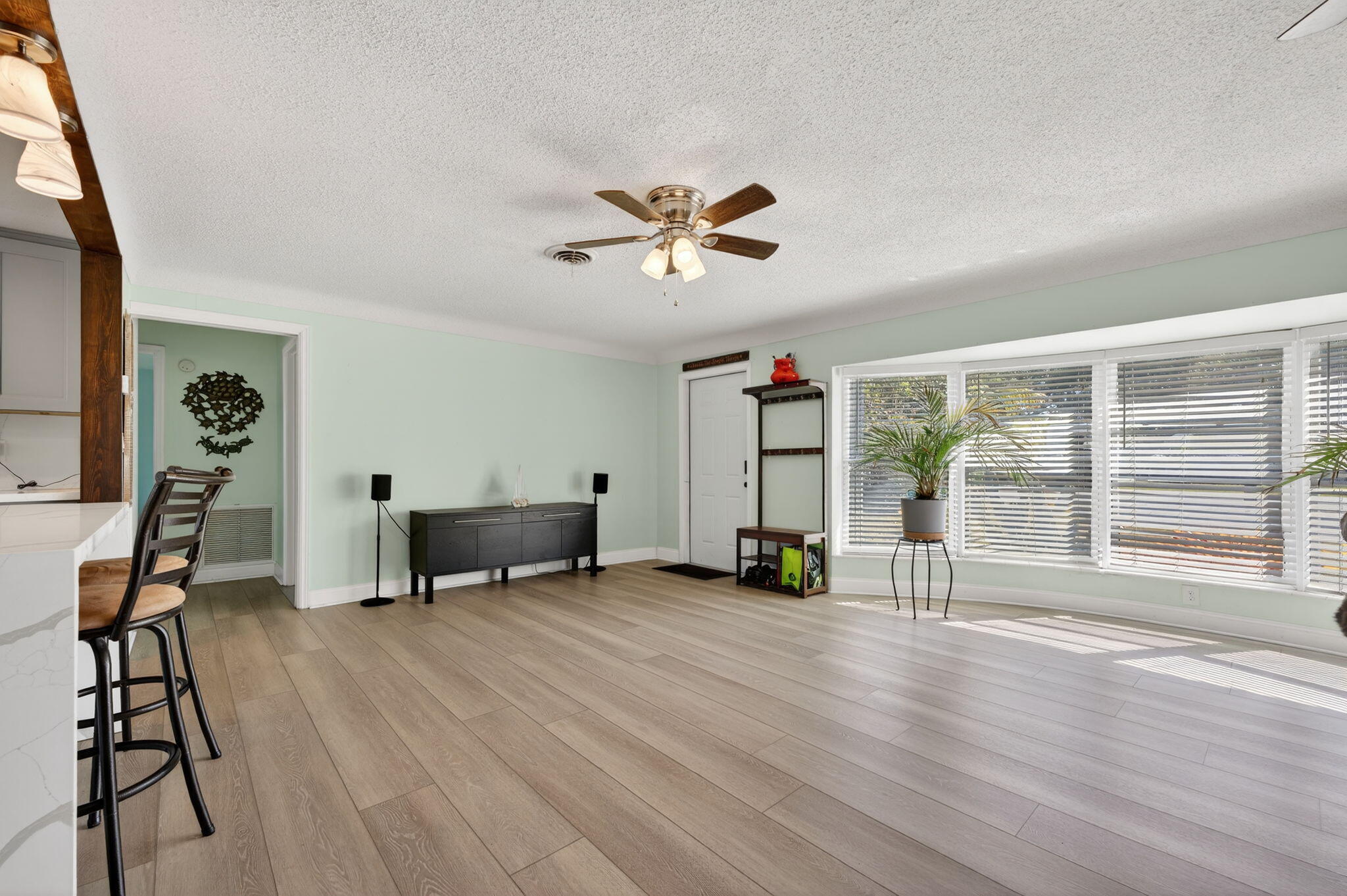 1223 Isle Court