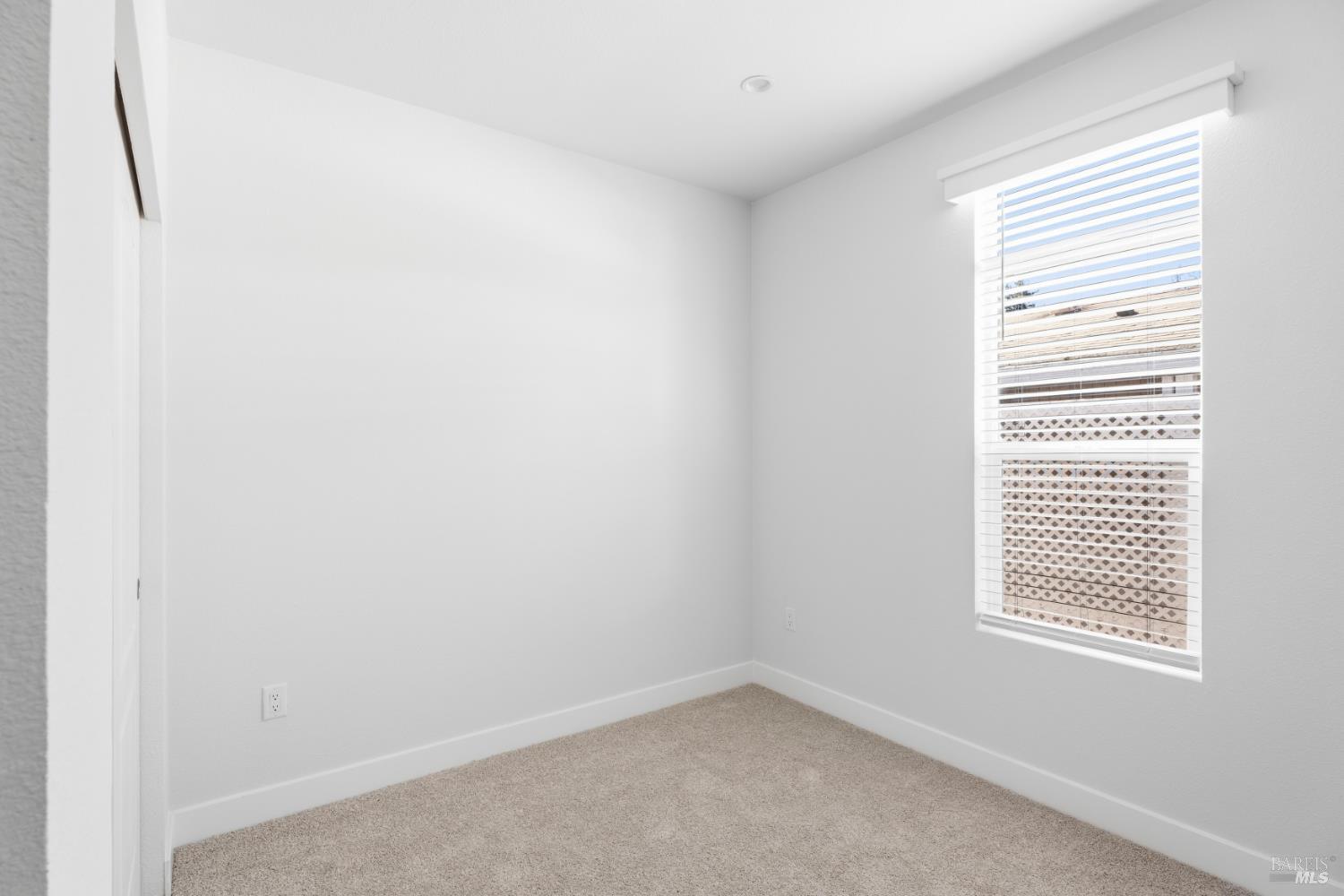 660 Leslie Street Unit: #26