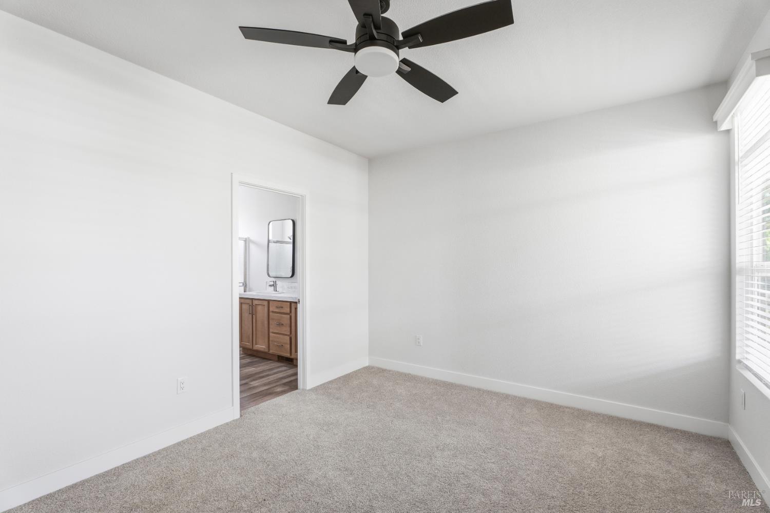 660 Leslie Street Unit: #26