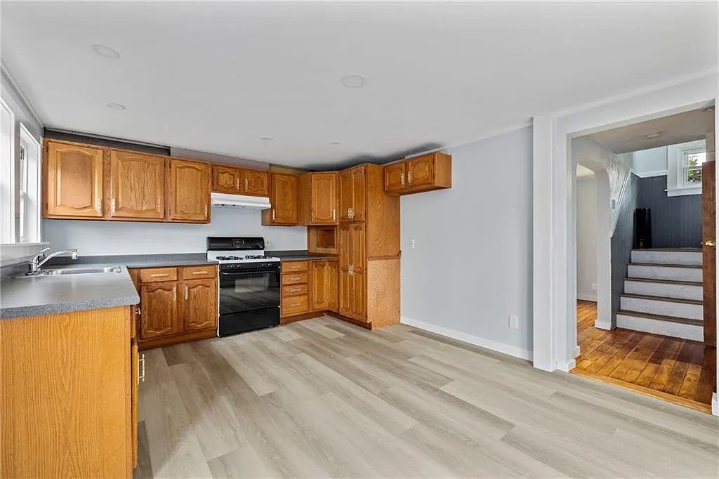 166 Roger Williams Avenue