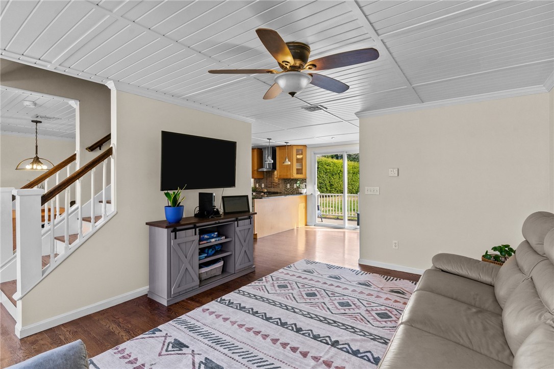 112 Greenwich Avenue