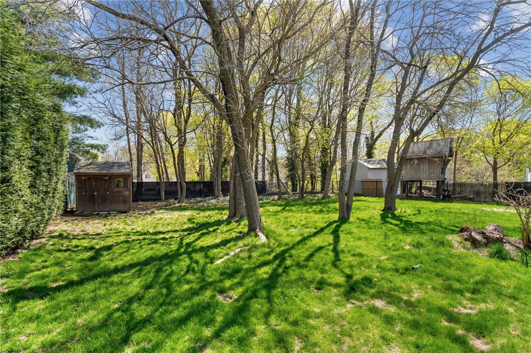 112 Greenwich Avenue