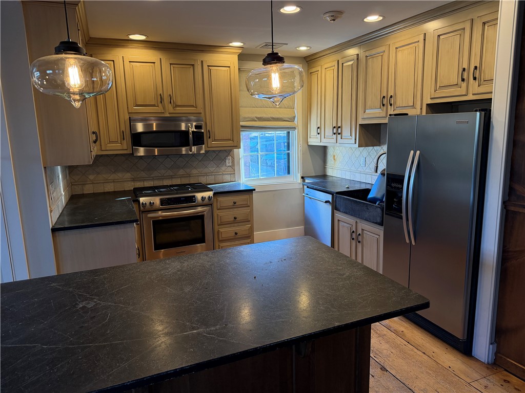 31 Bradford Street 1