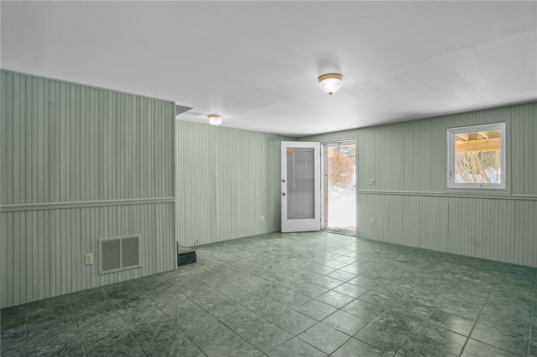 1029 Boston Neck Road 2