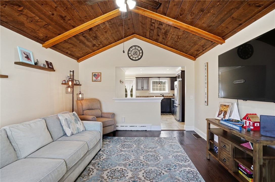 6 Rosita Avenue