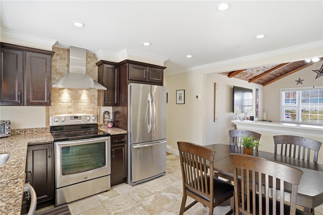 6 Rosita Avenue