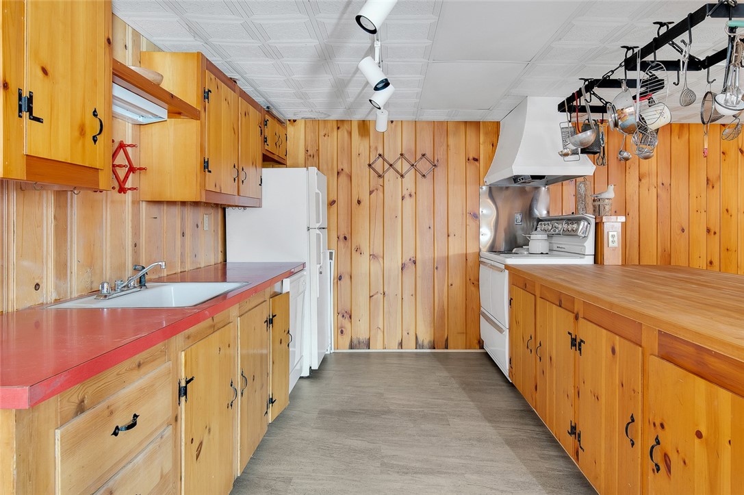 85 Treasure Road