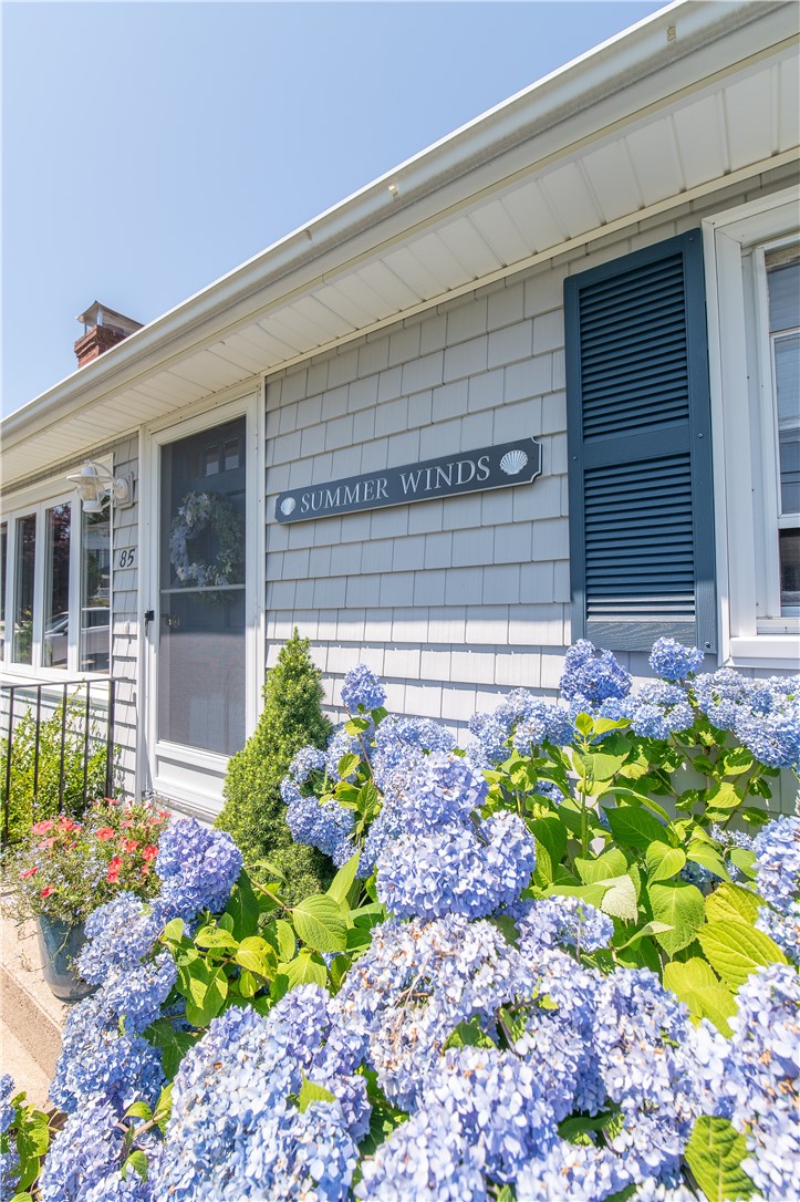 85 Treasure Road