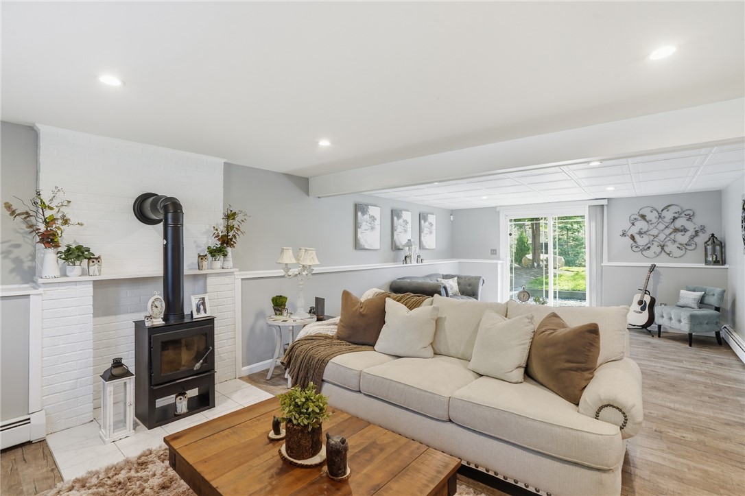75 OAK DELL Circle