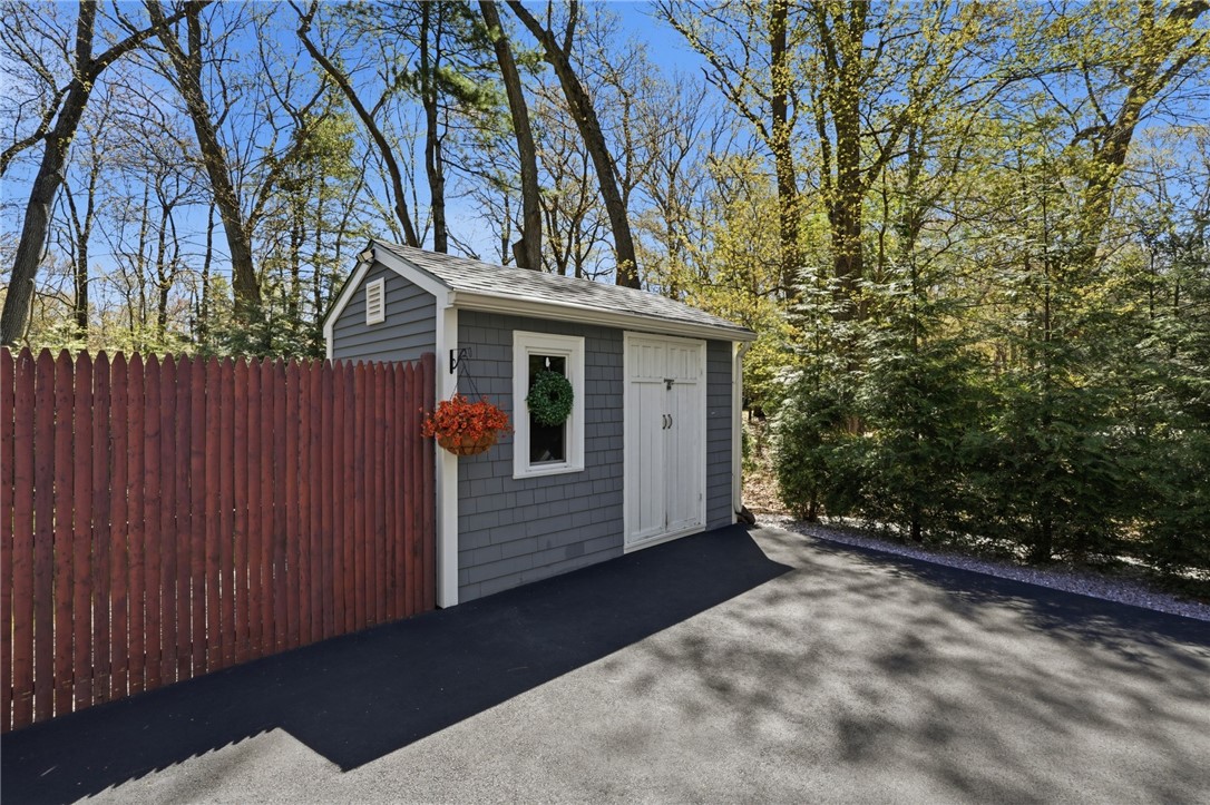75 OAK DELL Circle