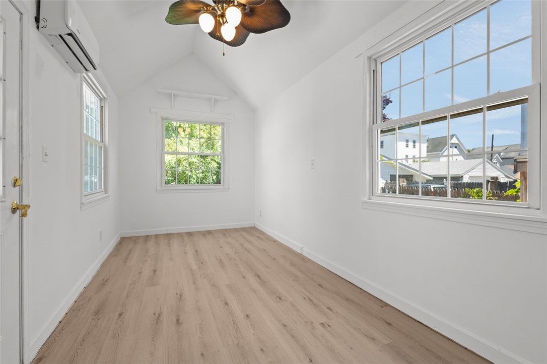 121 Samuel Avenue