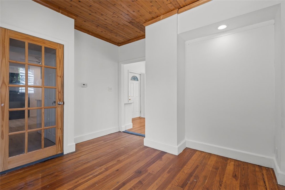 121 Samuel Avenue