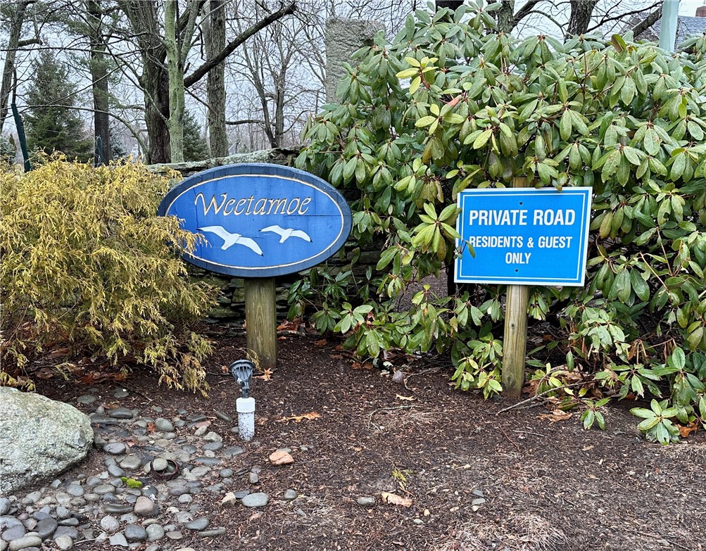 2 Weetamoe Farm Drive
