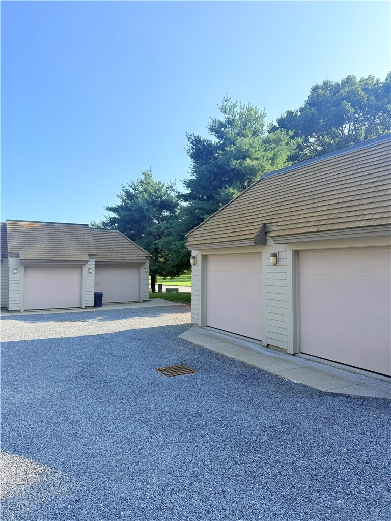 2 Weetamoe Farm Drive