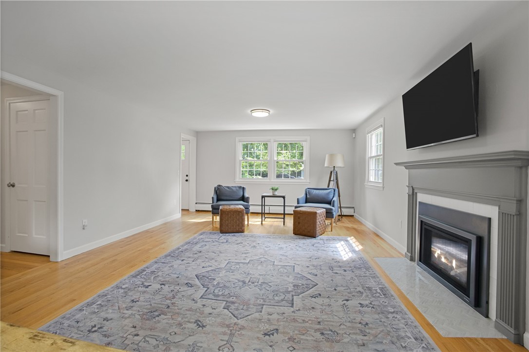 7 Heritage Road