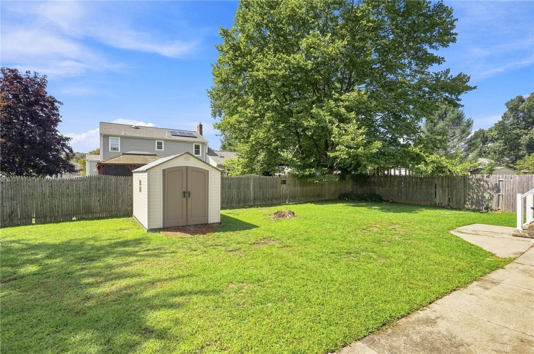 51 Pettaconsett Avenue