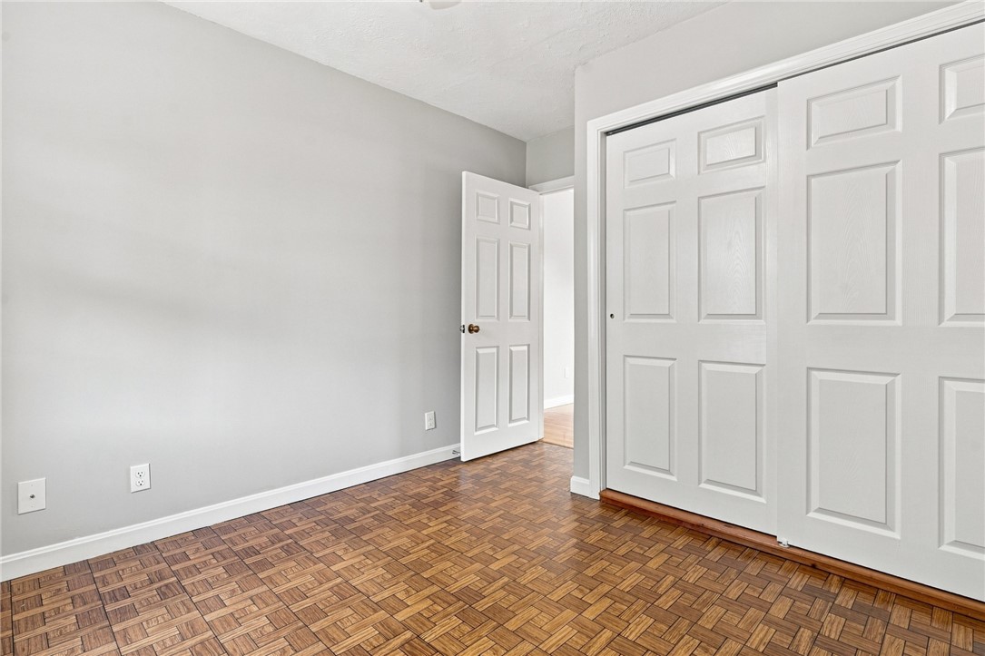 51 Pettaconsett Avenue