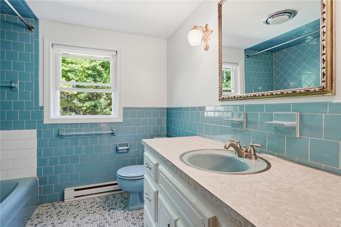 19 Crestwood Drive