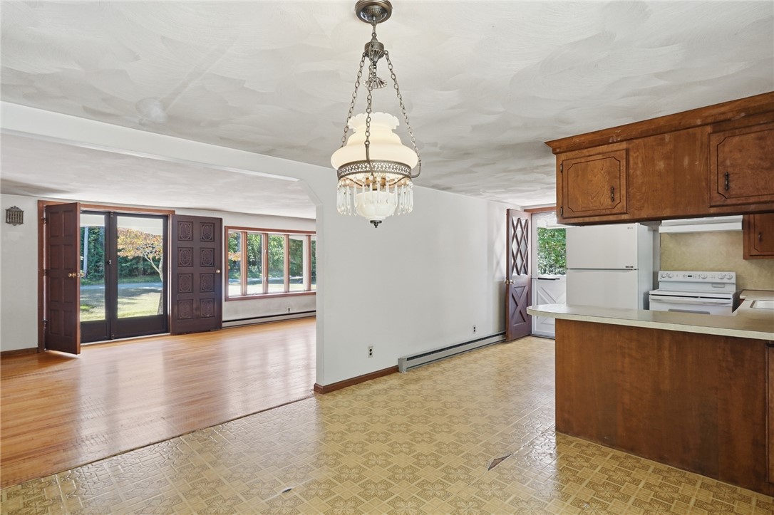 19 Crestwood Drive