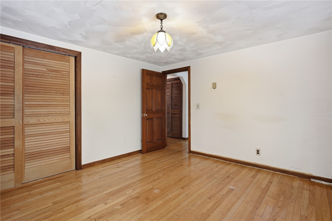 19 Crestwood Drive