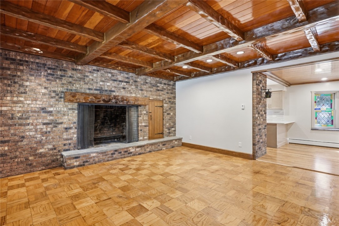82 Mapleville Road