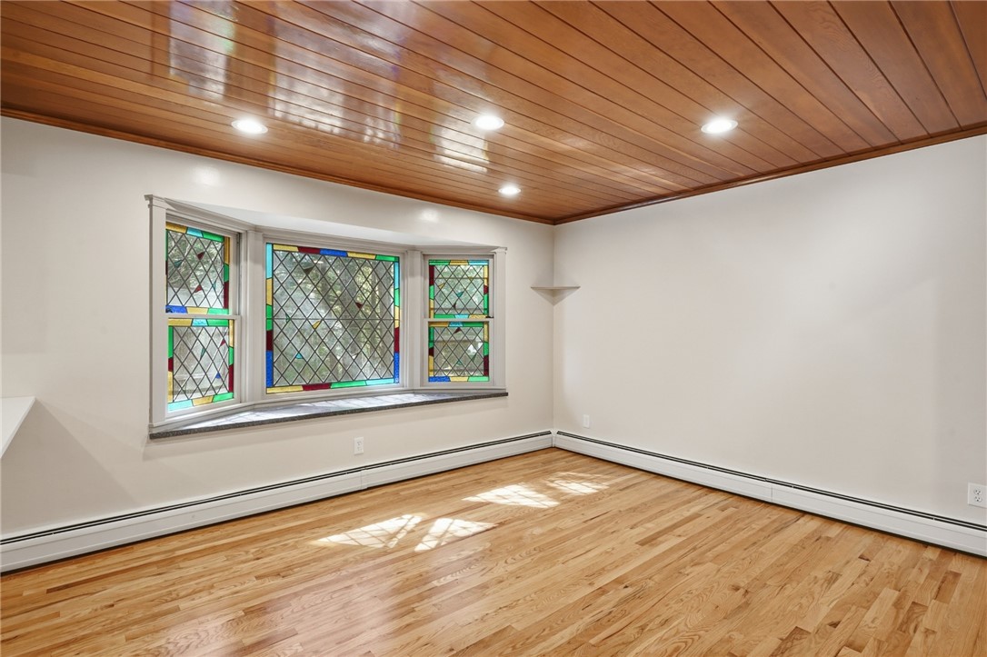 82 Mapleville Road