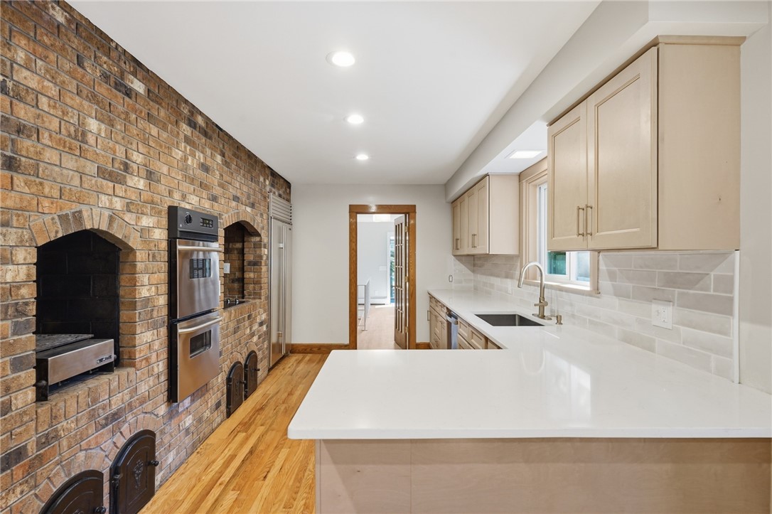 82 Mapleville Road