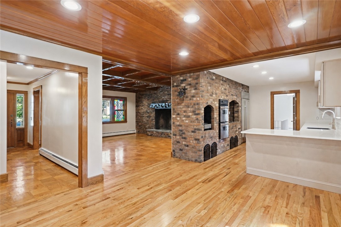 82 Mapleville Road