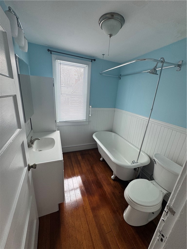 350 Metacom Avenue 2