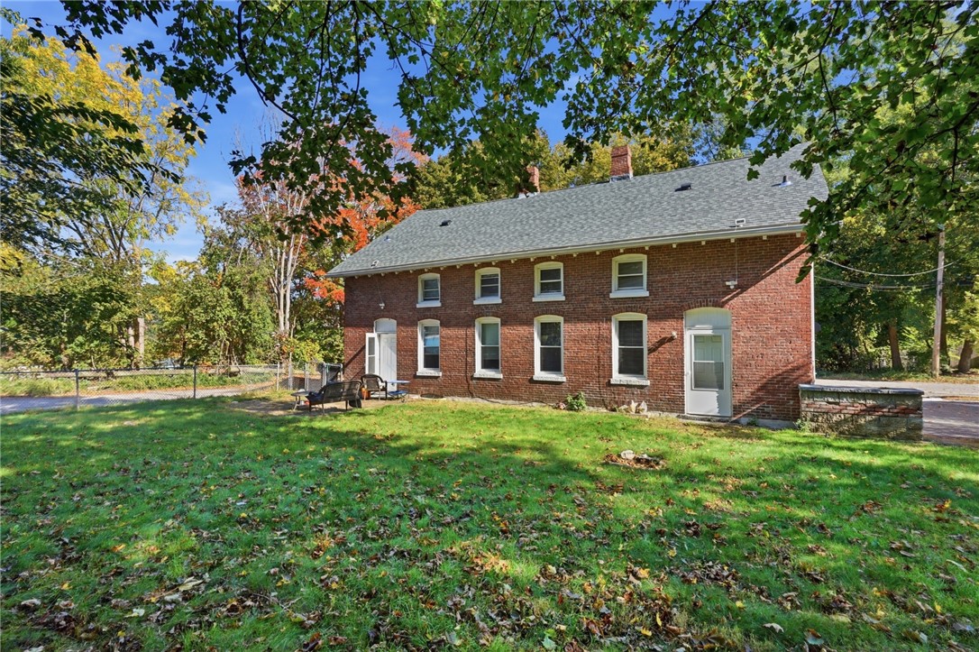 24 Lawrence Street