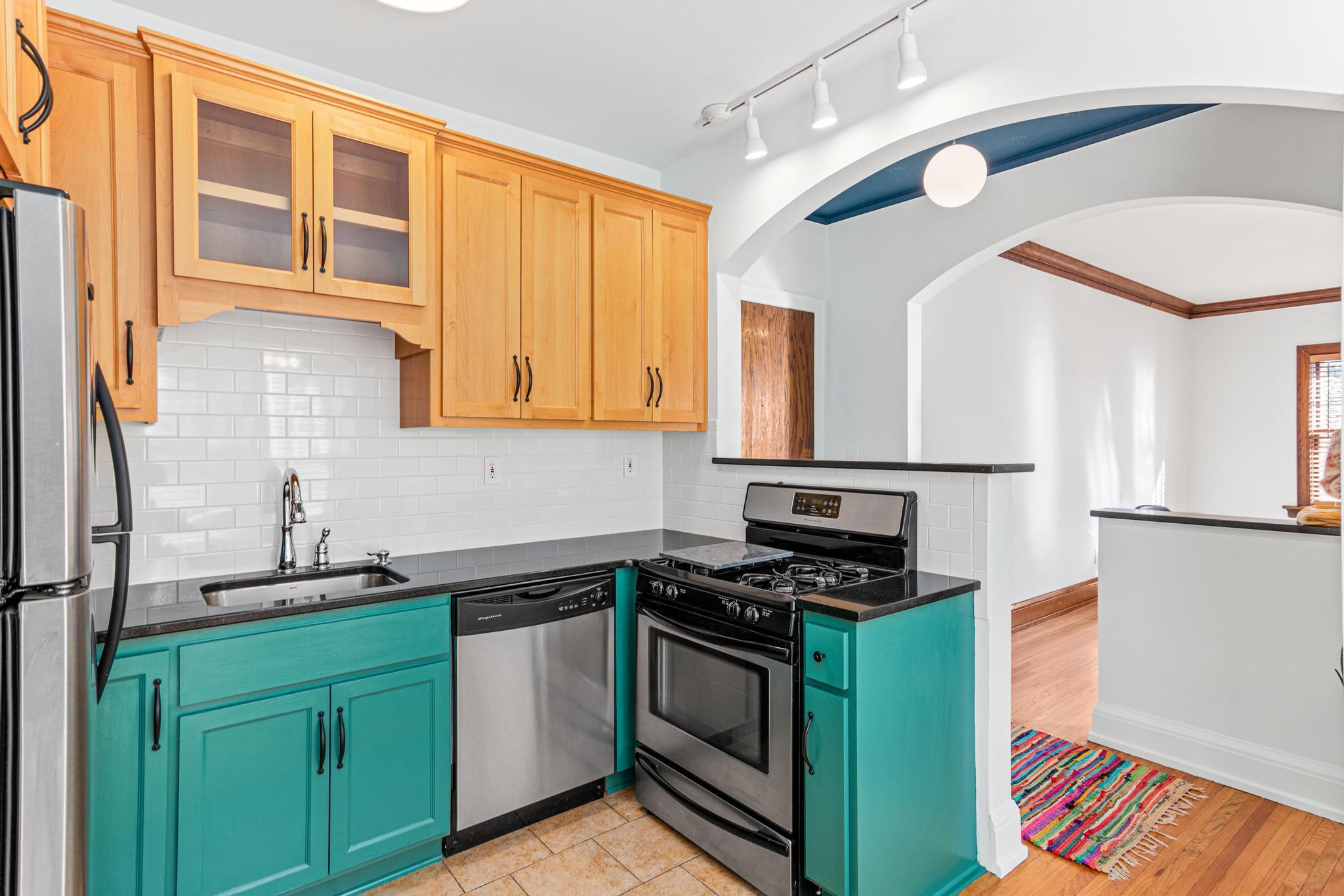 4319 Bryant Avenue S Unit: C204