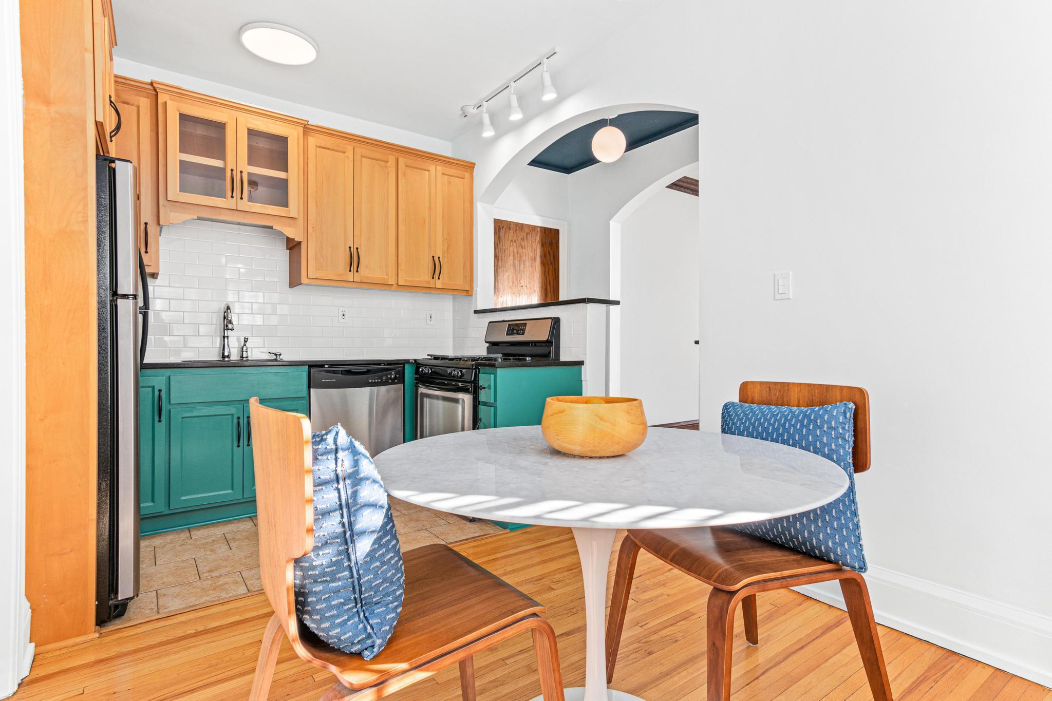 4319 Bryant Avenue S Unit: C204