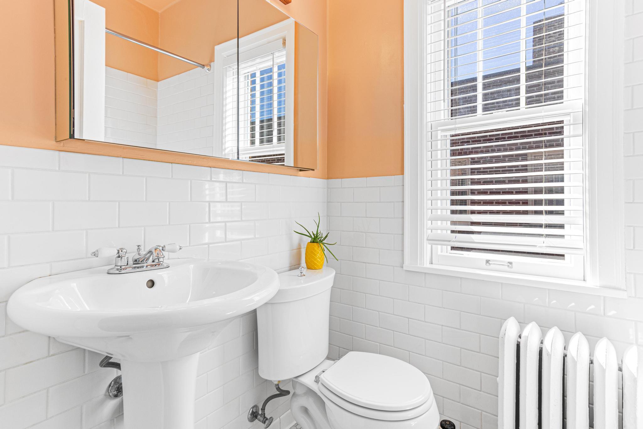 4319 Bryant Avenue S Unit: C204