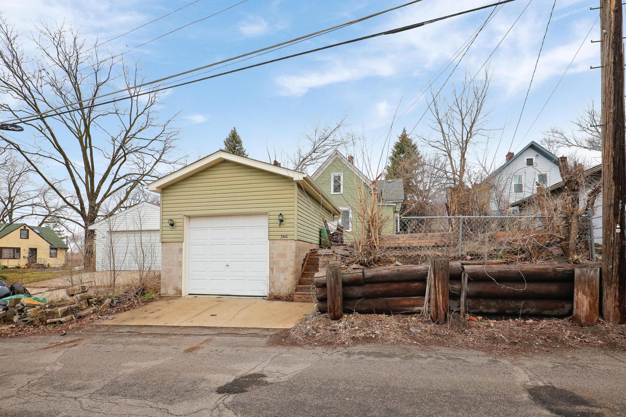 346 Cook Avenue E