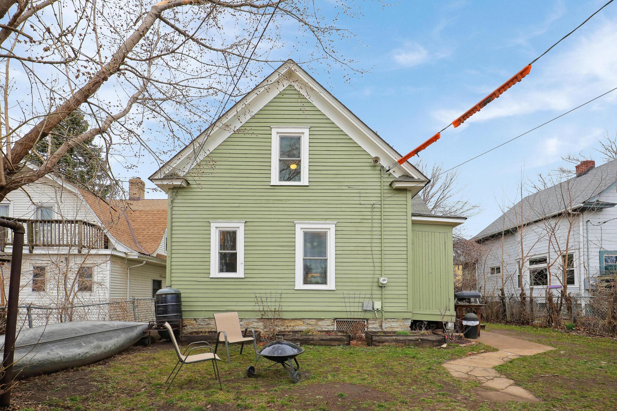 346 Cook Avenue E