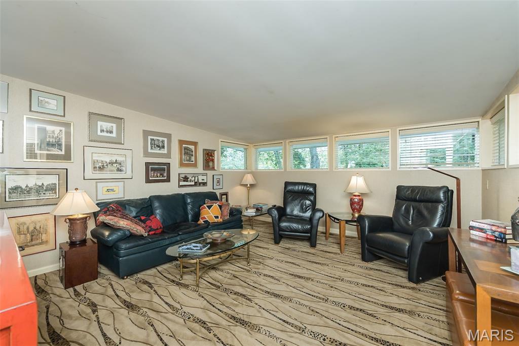 24 Twin Springs Lane