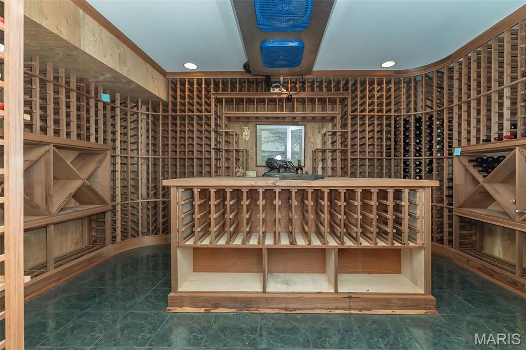 24 Twin Springs Lane