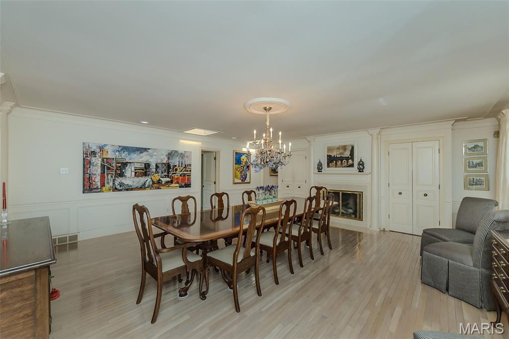 24 Twin Springs Lane