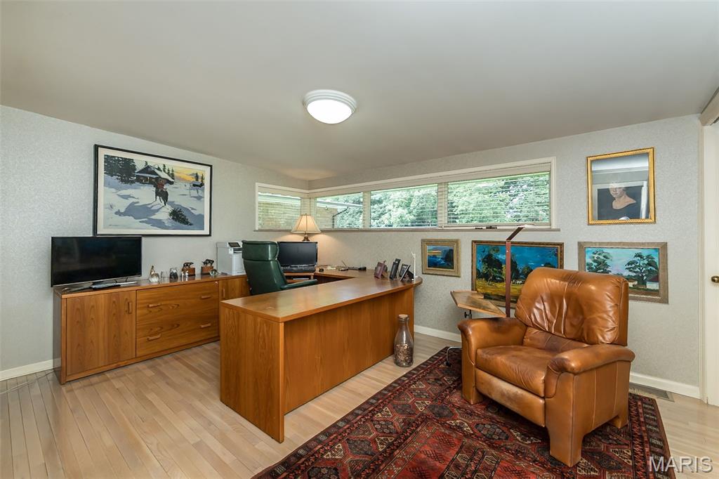 24 Twin Springs Lane