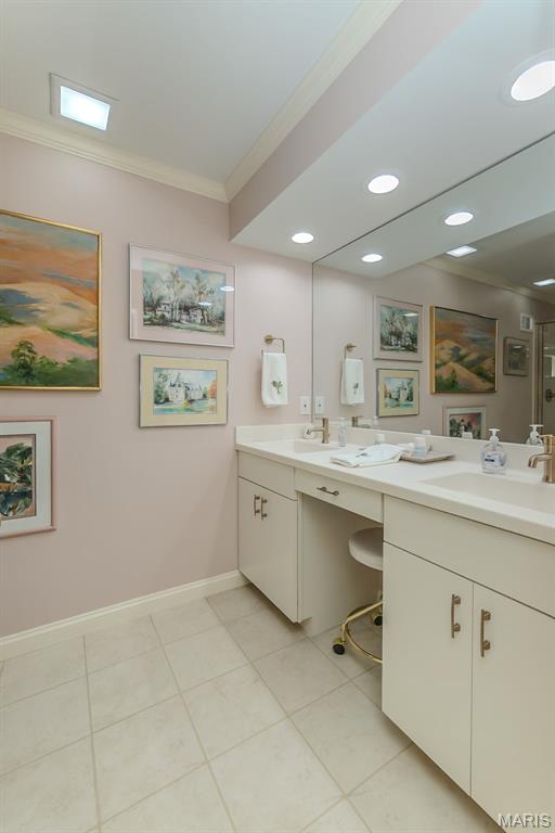 24 Twin Springs Lane