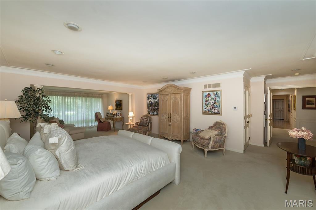 24 Twin Springs Lane