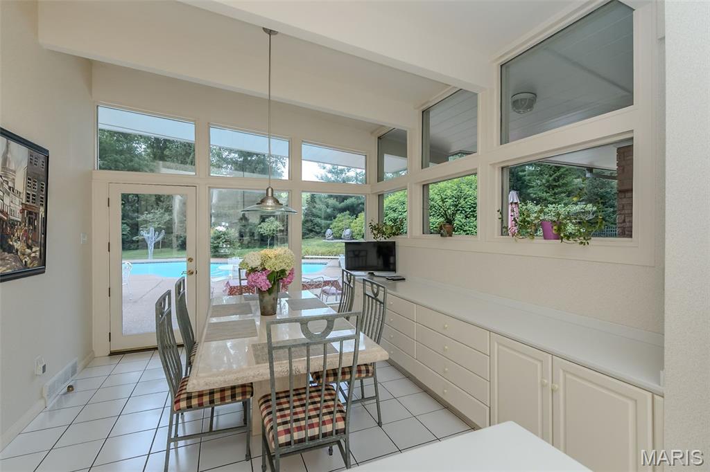 24 Twin Springs Lane