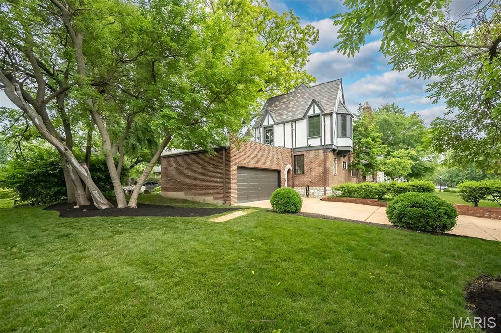 8051 Crescent Drive