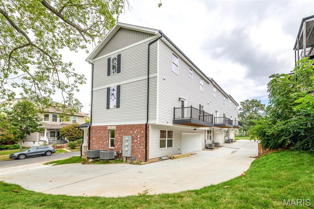 7302-7310 Hoover Avenue