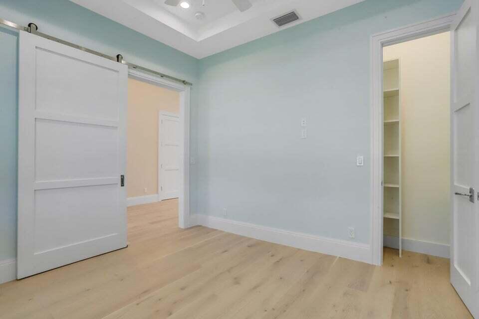 499 NE 6th Street