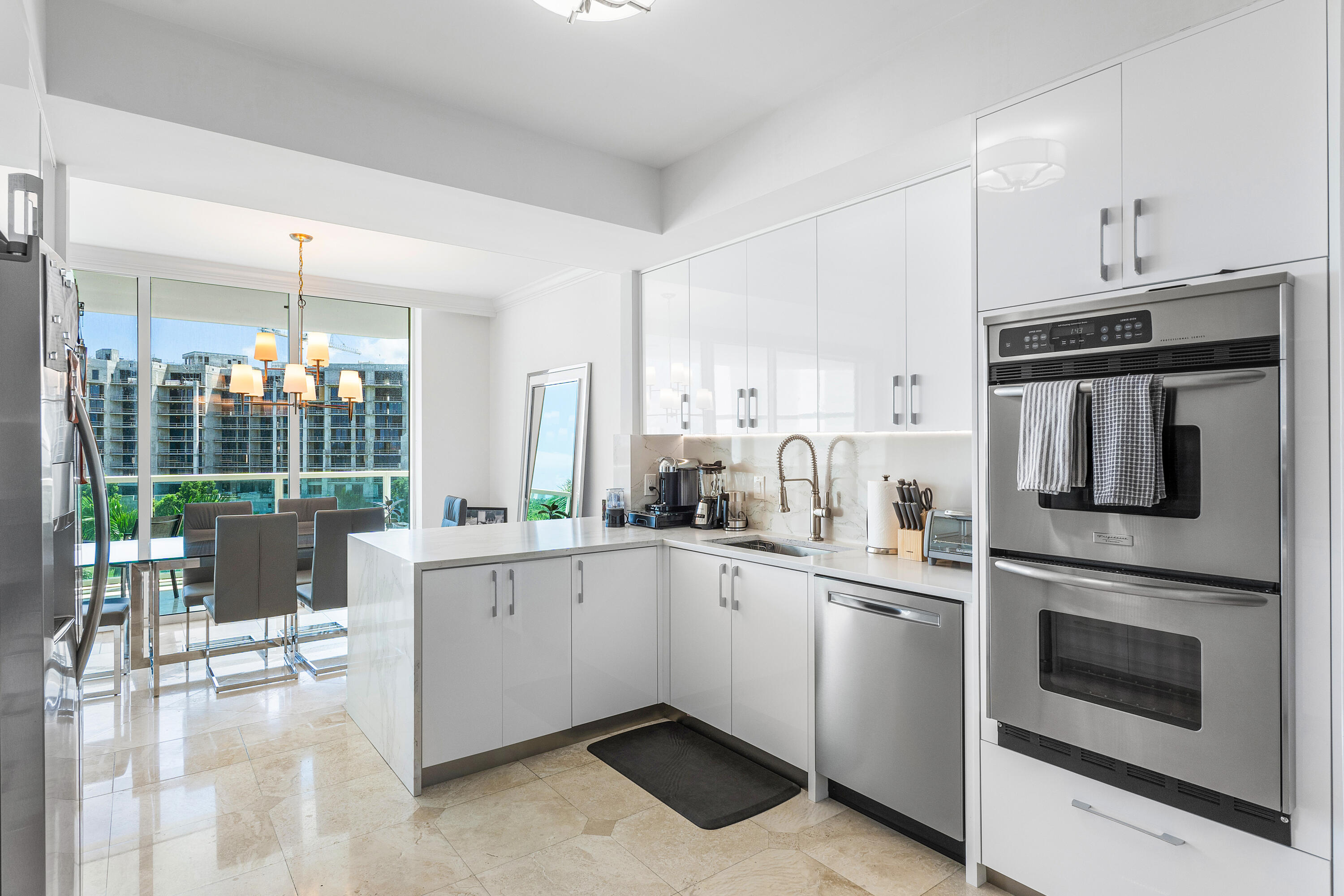 550 SE Mizner Boulevard B-707