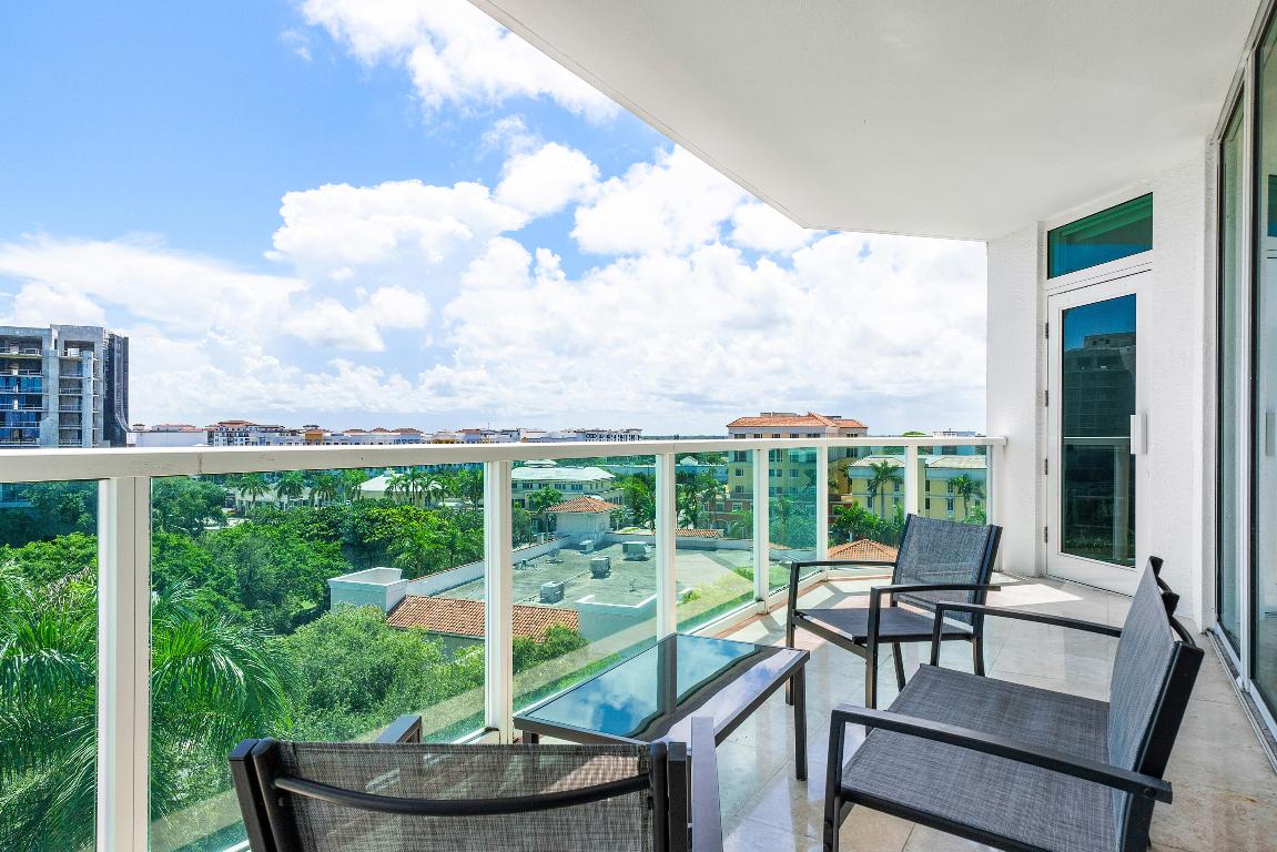 550 SE Mizner Boulevard B-707