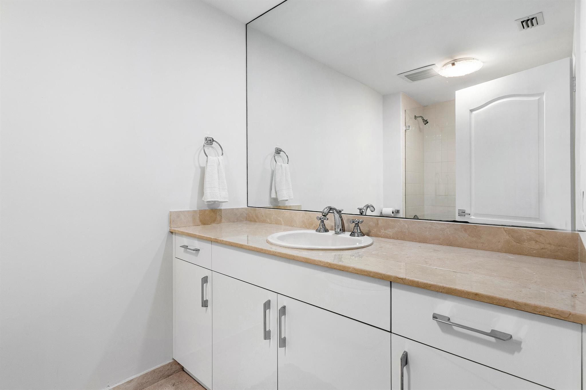 550 SE Mizner Boulevard B-707